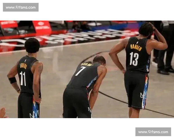 湖人鏖战篮网巨星对决掀起东西部焦点之夜詹姆斯与杜兰特领衔攻防